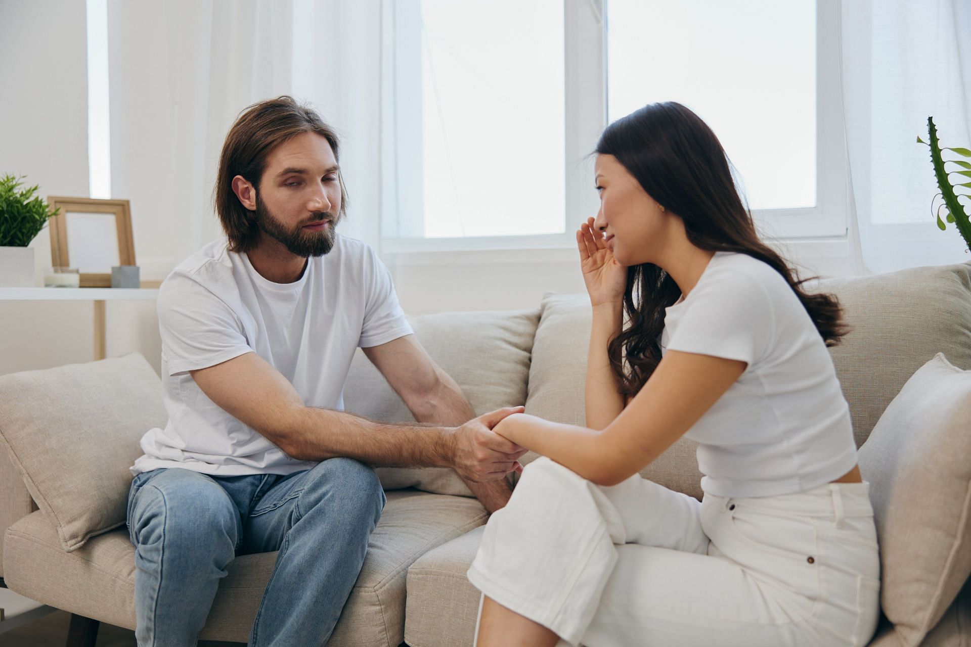 Emotion focused therapy places emotions at the forefront. (Image via Vecteezy/ YES studio)